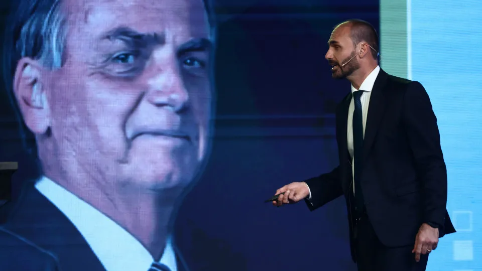 Eduardo Bolsonaro usa carta de Trump para criticar projeto de lei da anistia