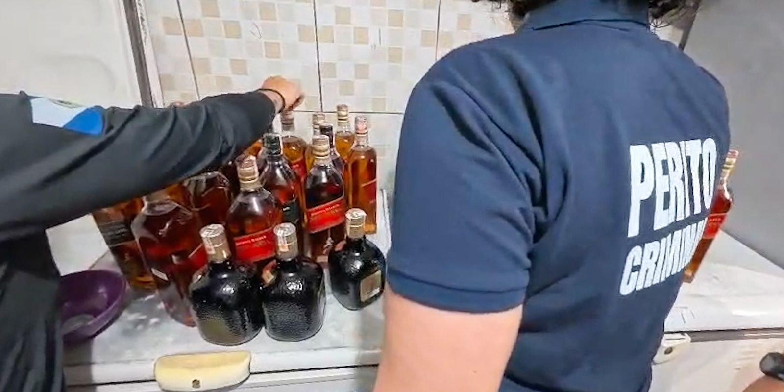 Vigilância Sanitária do Rio fecha bar por venda de bebida sem registro