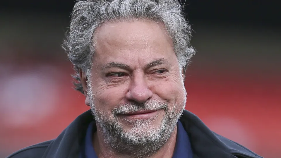 'Seria melhor ele focar nas questões dele': diz Casares sobre Abel Ferreira